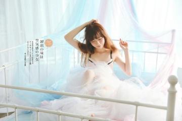 清纯美女李小月