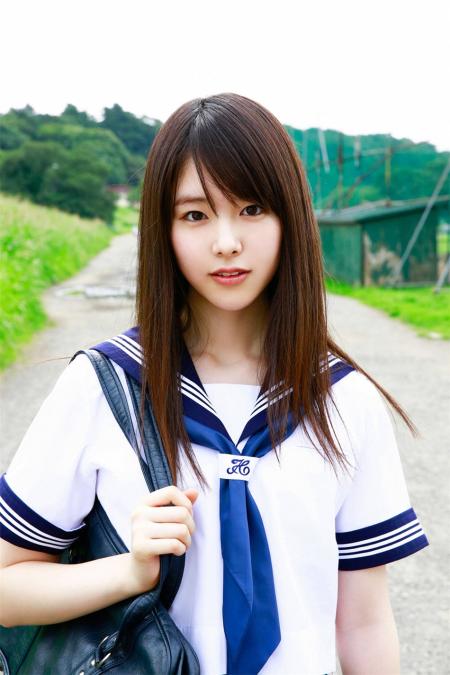 日本高校少女唐田えりか户外学生装制服写真