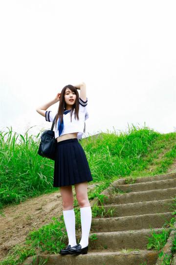 日本高校少女唐田えりか户外学生装制服写真