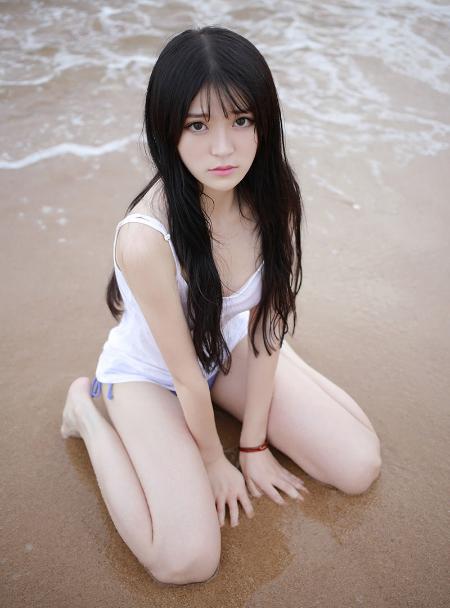 伊小七内衣写真