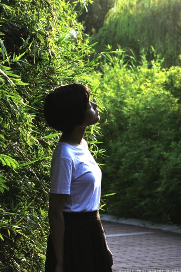 约拍美少女，两人的户外写真