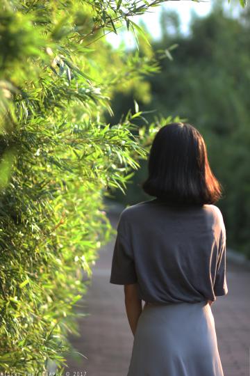 约拍美少女，两人的户外写真