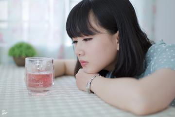 短发女孩私房写真
