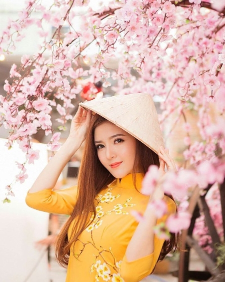 越南女人可以有多漂亮？How beautiful Vietnamese girl can be? 