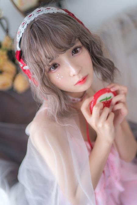 粉红色裙子Cosplay