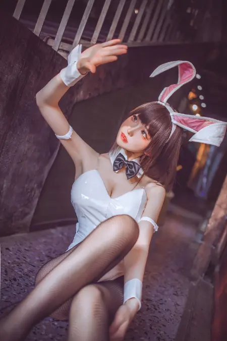 衣衣 Coser - 加藤惠兔女郎