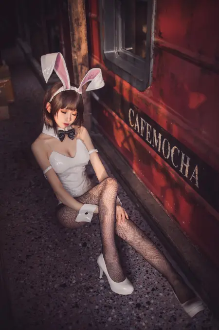 衣衣 Coser - 加藤惠兔女郎