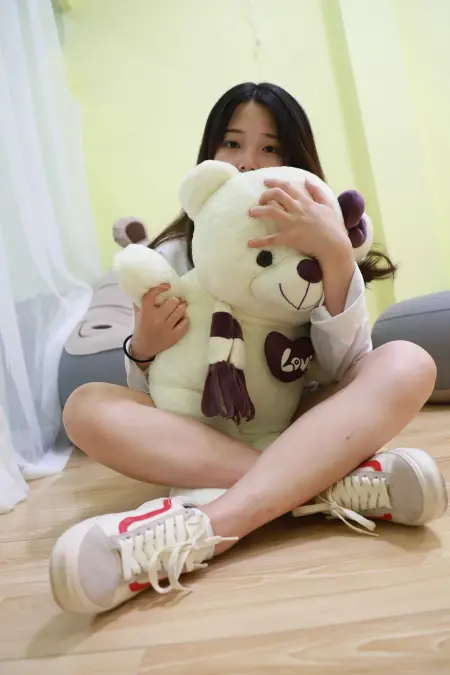 灰常可爱的长发少女
