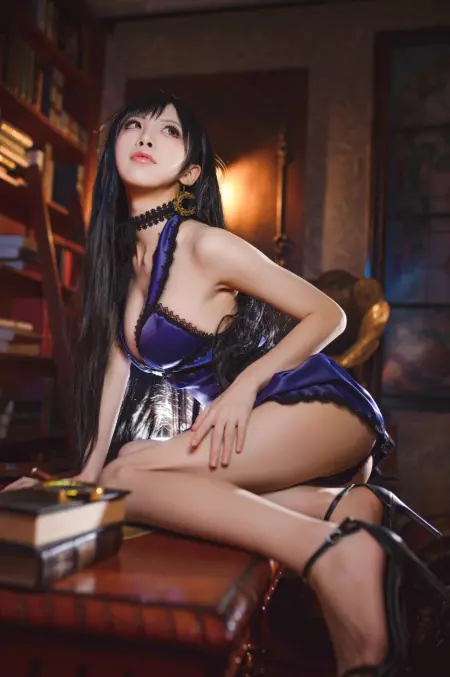 水淼《 蒂法旗袍和礼服 》