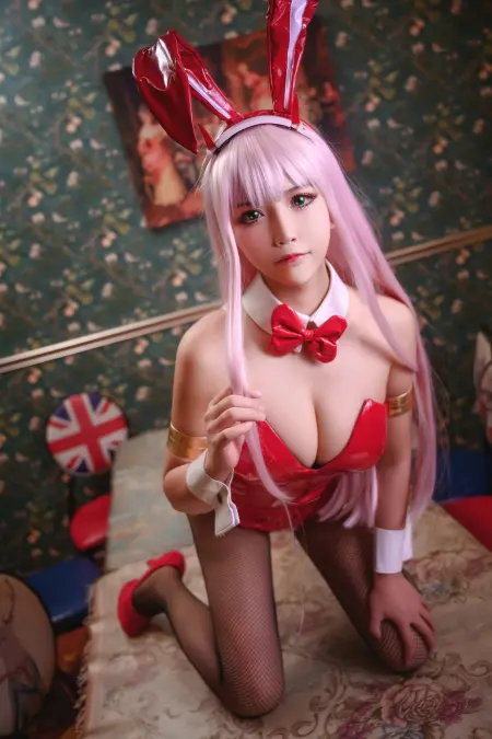 抱走莫子 兔女郎