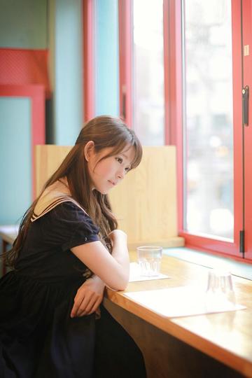 韩国甜美网络红人文艺清新写真
