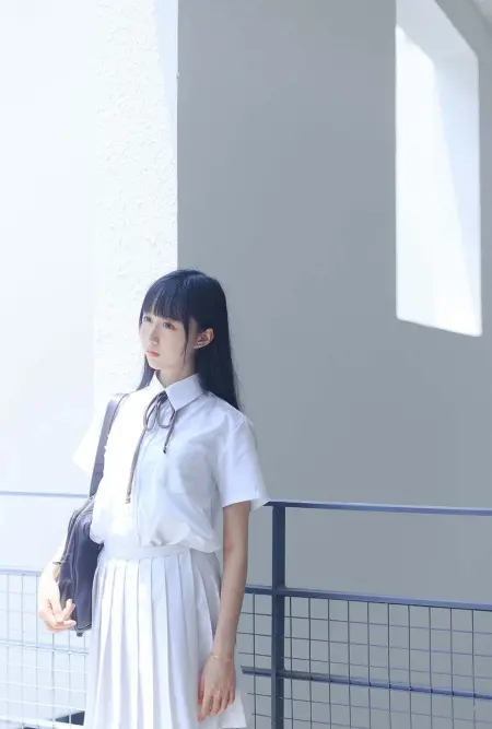 木绵绵OwO 女学生白色JK