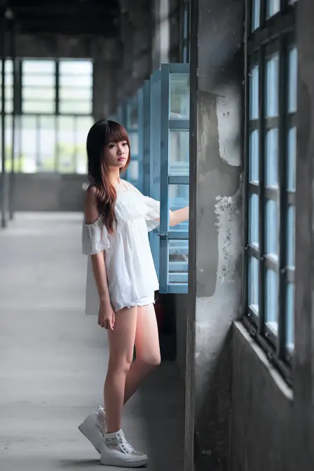空灵系可爱童真气球美少女Q比