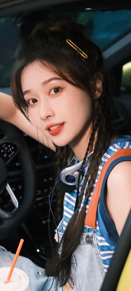 漂亮的美女全面屏手机壁纸4