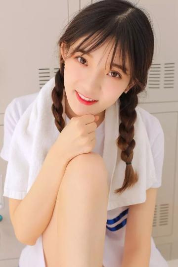 美女的运动裝也这样的美