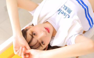 美女的运动裝也这样的美