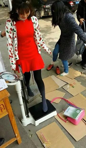每年学妹体检都是最幸福的时刻！