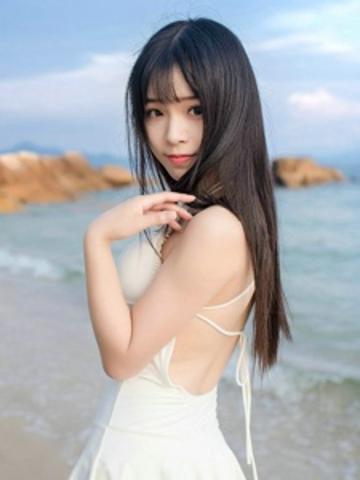 夏日海滩甜美长发美女比基尼露背清纯唯美写真