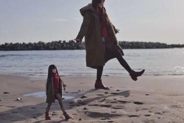 日本少女模特将自己打扮成SD娃娃，大小同框超萌