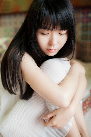 可爱小清新美女慵懒生活照