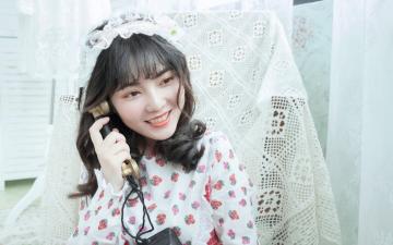 养眼气质美女高清桌面壁纸