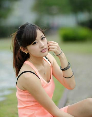 畲族美女钟幸村