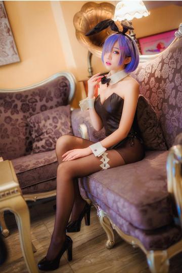 兔女郎cos黑丝美腿人体艺术诱惑写真