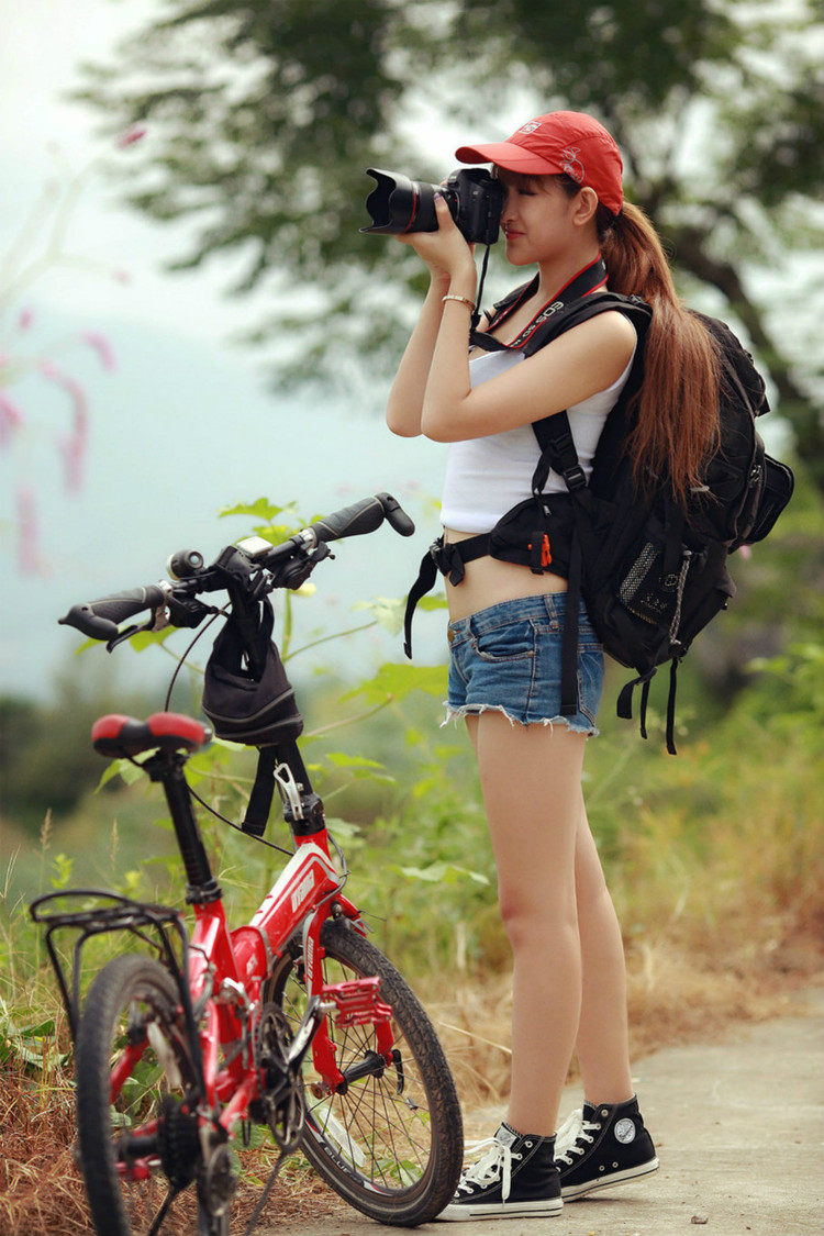 美女野外摄影