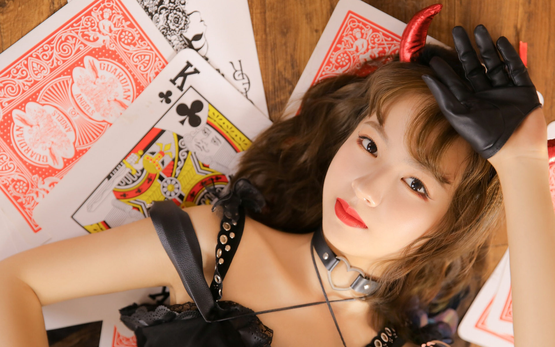 小恶魔美女暗黑cos性感写真高清壁纸