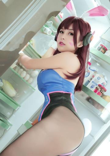 性感尤物夏美酱激情黑丝诱惑写真 DVA Cosplay