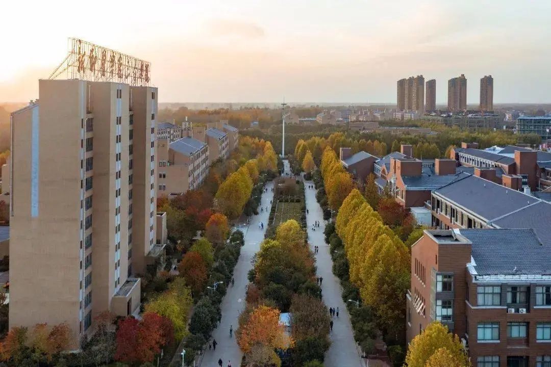 河南各大高校秋景图，又来霸屏啦！快看有没有你的学校！