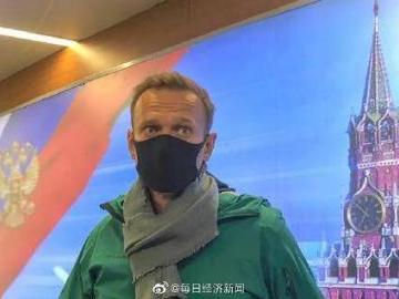 俄罗斯多地现游行集会 卫生专家发愁：疫情将恶化